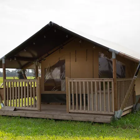 Luksusowy namiot Safaritent 4 Persoons Lindershoeve Bergeijk