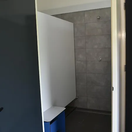 Safaritent 4 Persoons Lindershoeve * Бергейк