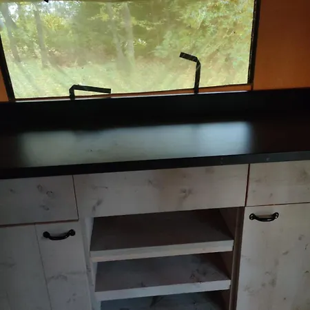 Safaritent 4 Persoons Lindershoeve * Бергейк