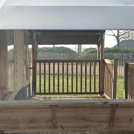 Роскошный шатер Safaritent 4 Persoons Lindershoeve *